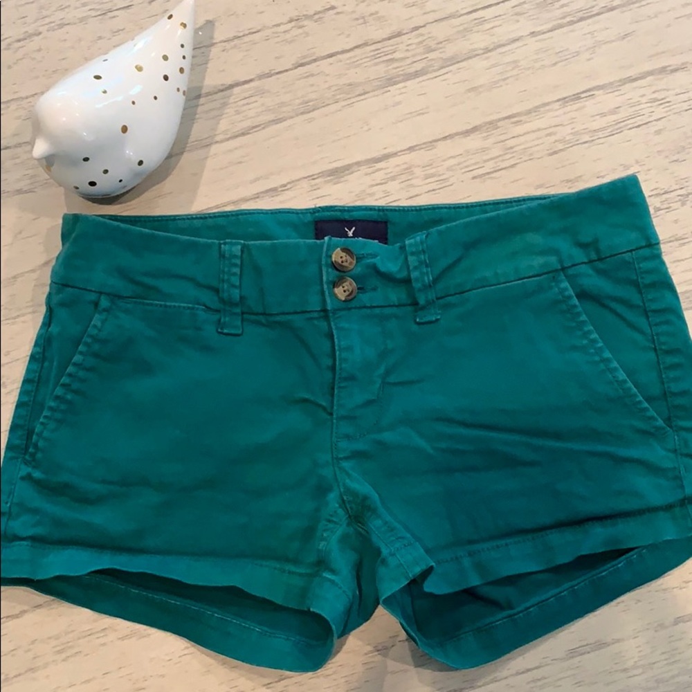 American Eagle green shortie shorts